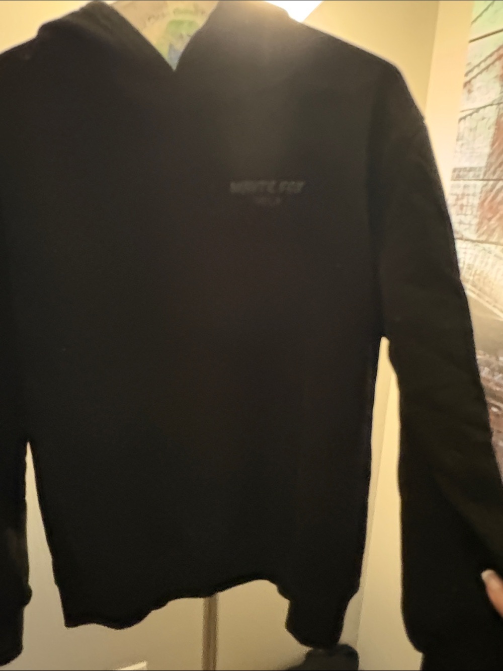 White fox hoodie
Black color
Size M/L